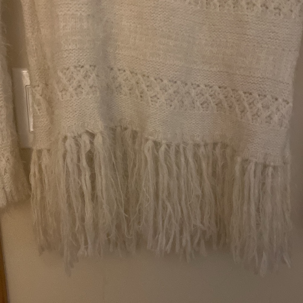 Ivory Sweater - Picture 2 of 3